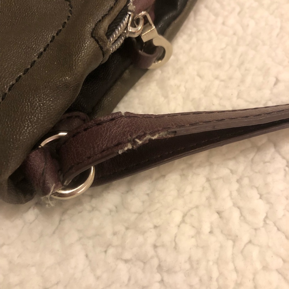 Relic Three-Tone Crossbody - Picture 5 of 6